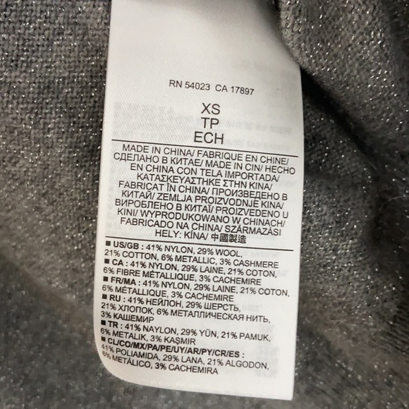 Banana Republic silver sparkle Sweater Size M - Picture 6 of 7